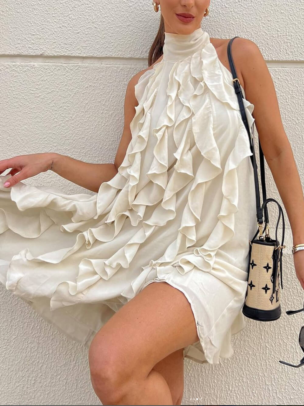 Robe à la mode avec col montant