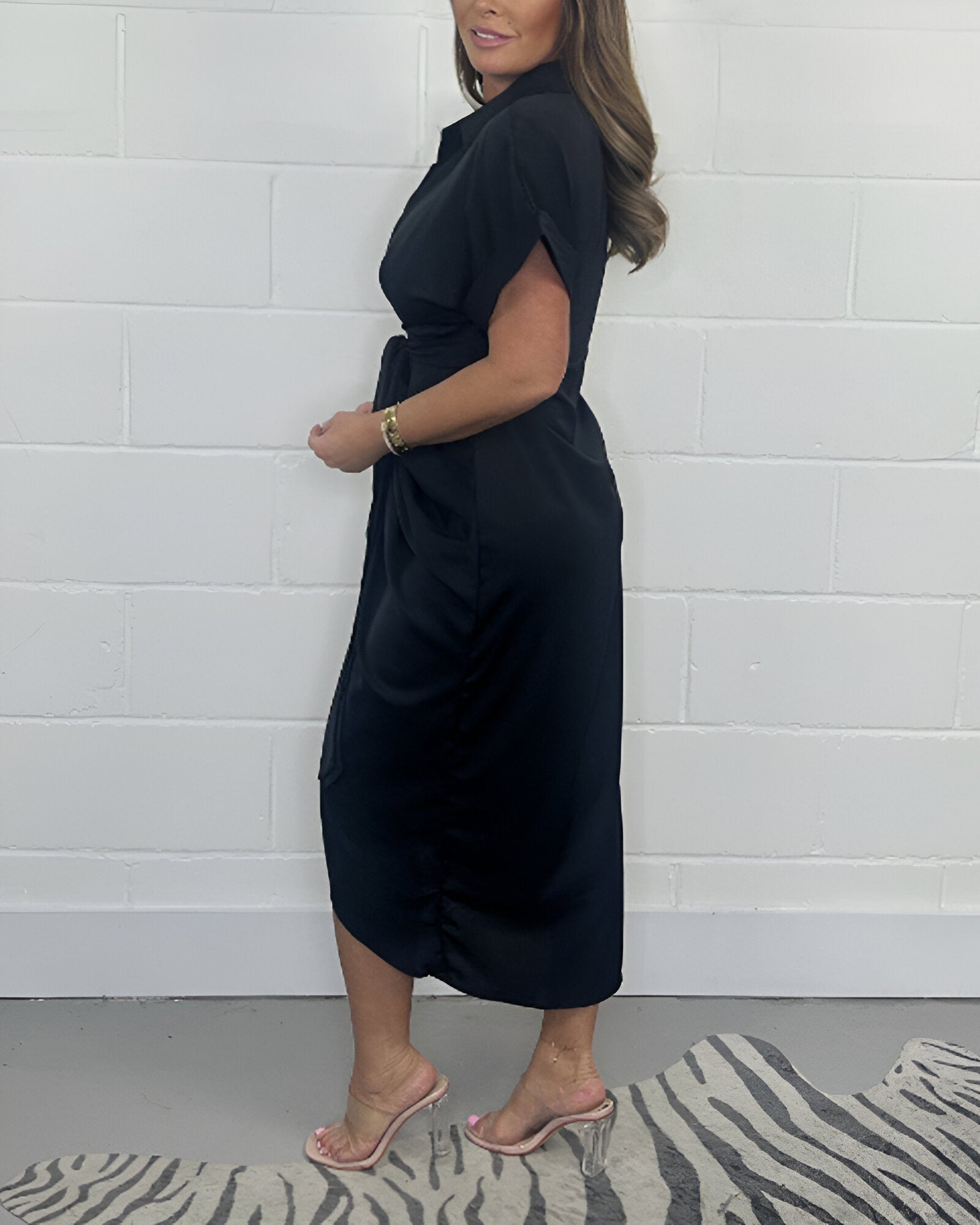 CARLA | Robe Chemise avec Nœud et Ourlet Volant pour une Élégance Quotidienne