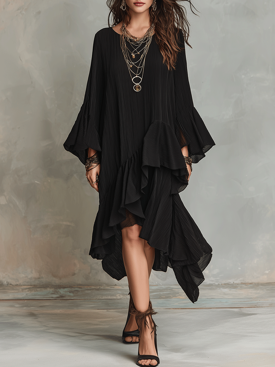 Robe midi bohème noire asymétrique élégante avec plis