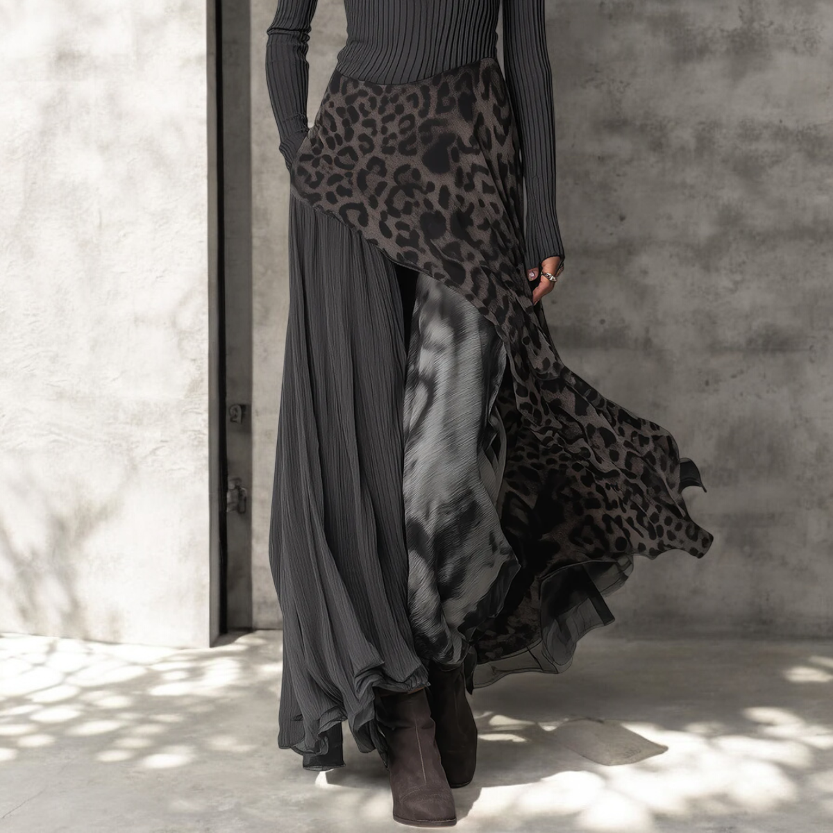 NKEM™ | Robe Longue avec Imprimé Léopard Élégant et Flot Flatteur