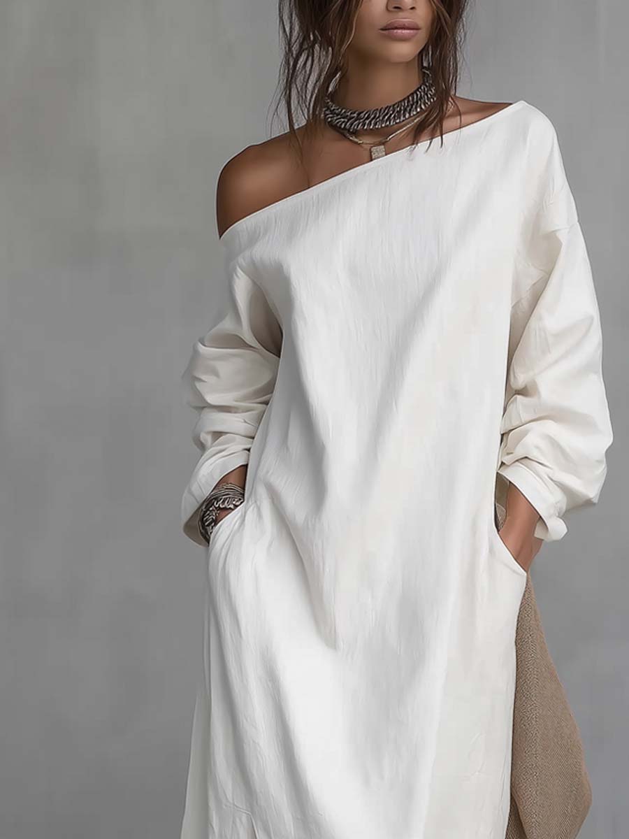 Robe midi ample à une épaule avec fente
