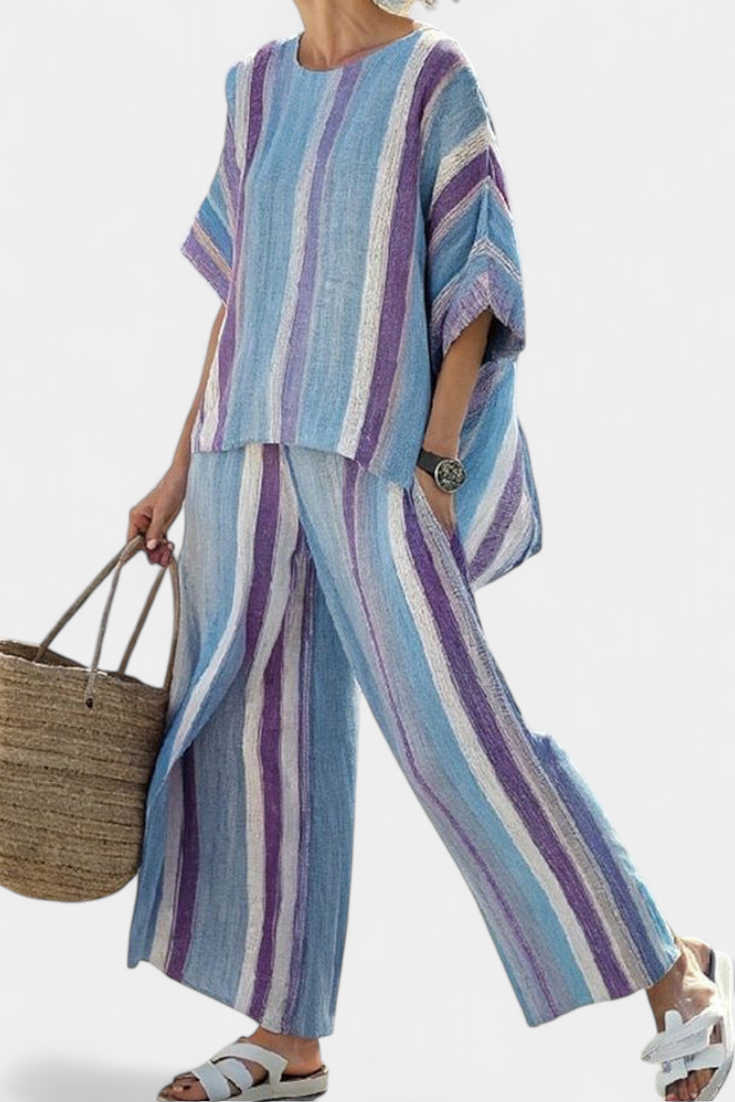 Ginevra — Haut élégant en ton mauve pastel et pantalons en lin à rayures