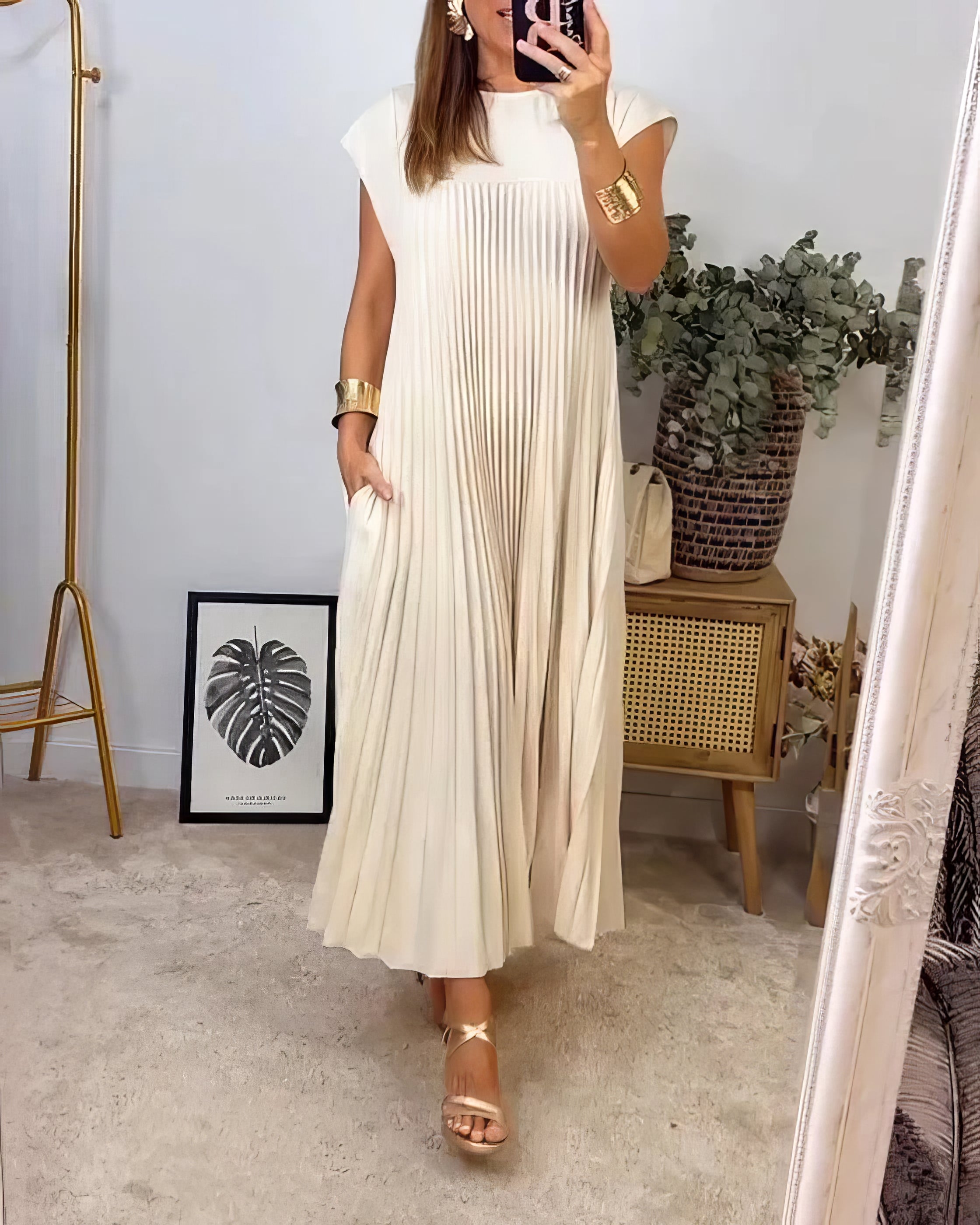 ELEONORA | Robe Plissée Sans Manches, Élégante et Intemporelle