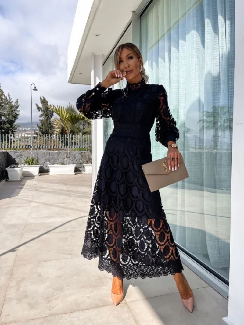 Noor™ | Robe romantique aux détails raffinés