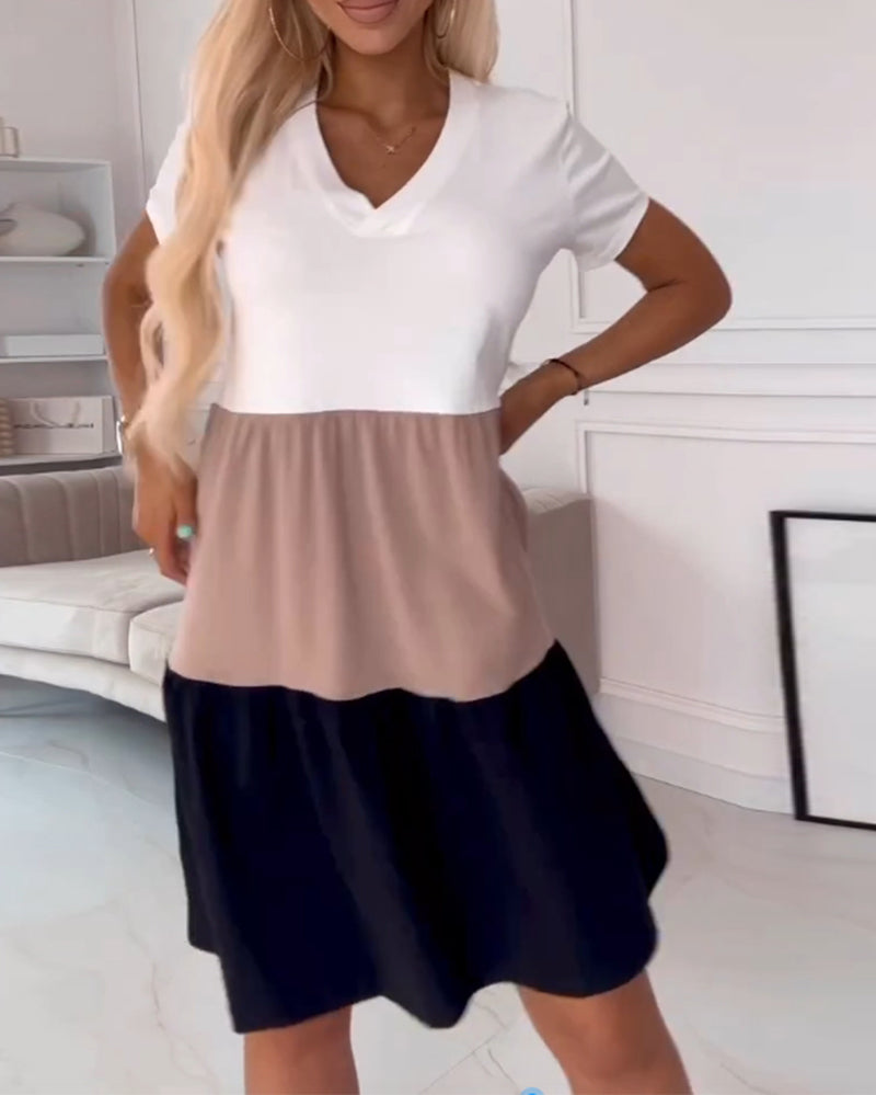 LILYA | Robe d'été décontractée à manches courtes et design color block