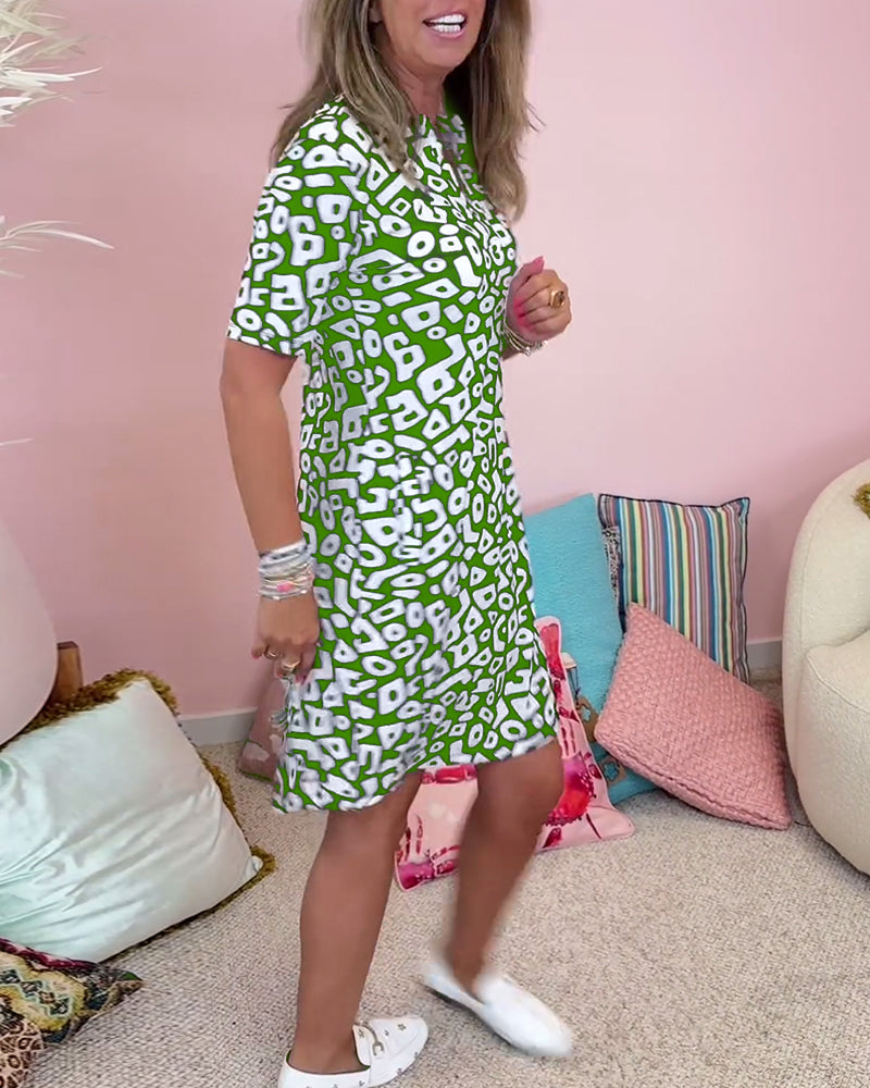 MALIA | Robe d'été décontractée avec col rond et poches imprimées originales