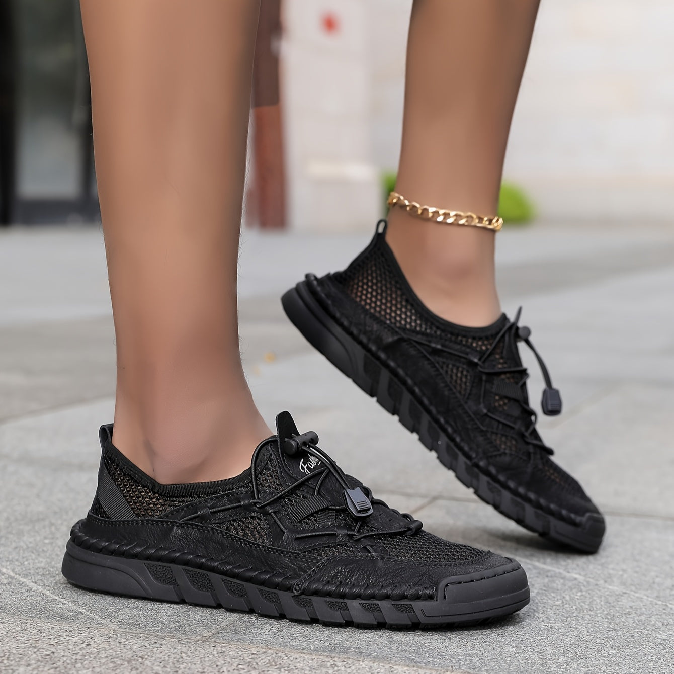 ELARA™ – La chaussure de confort respirante