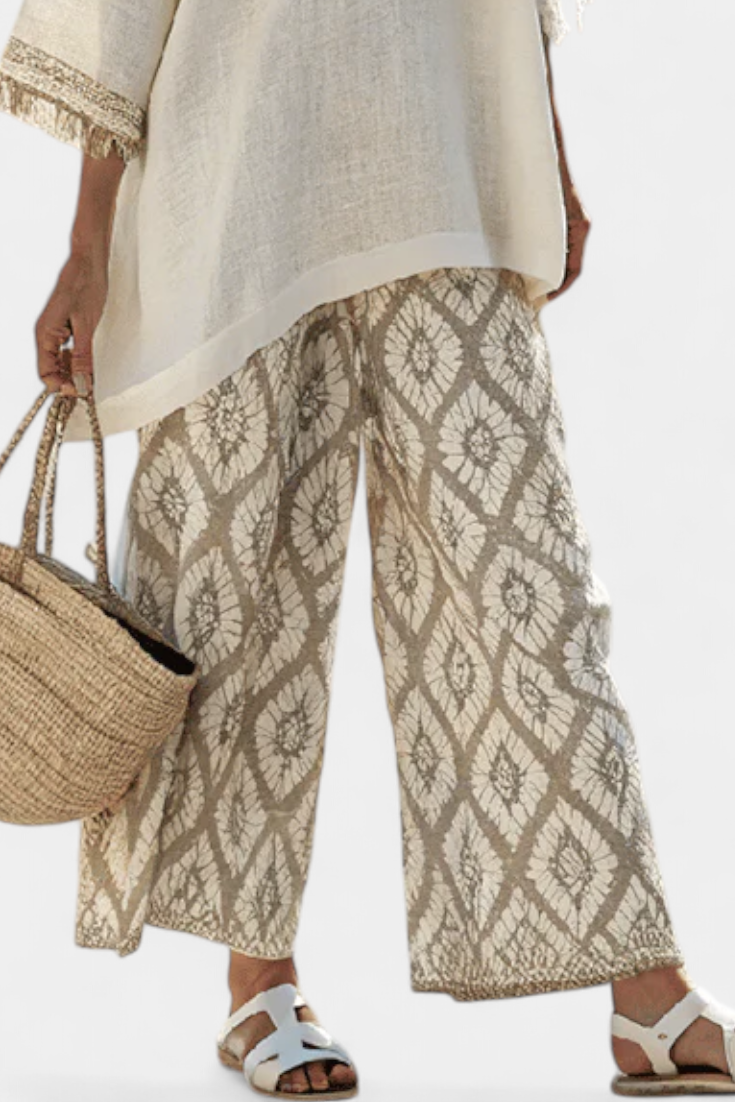 Ilaria — Haut sophistiqué et pantalons décontractés