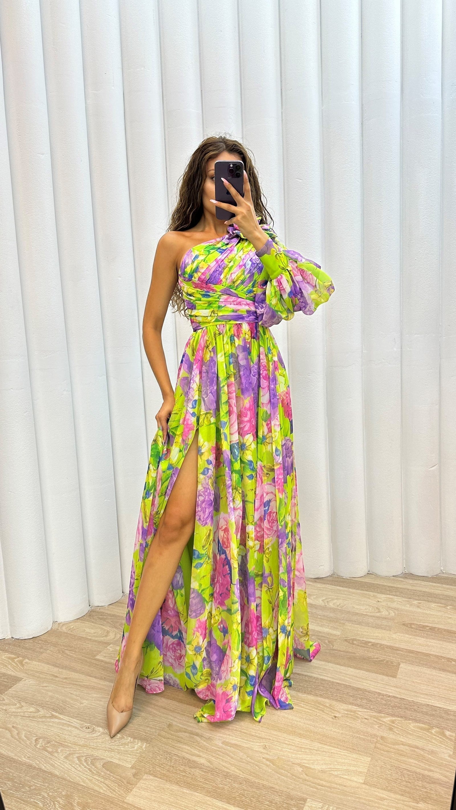 Maud™ | Robe élégante à manches longues