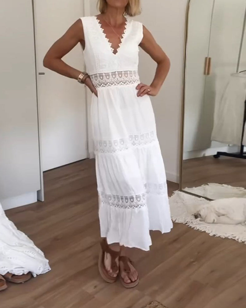 ALYSSA | Robe Midi Sans Manches avec Décolleté en V et Détails en Dentelle Délicate