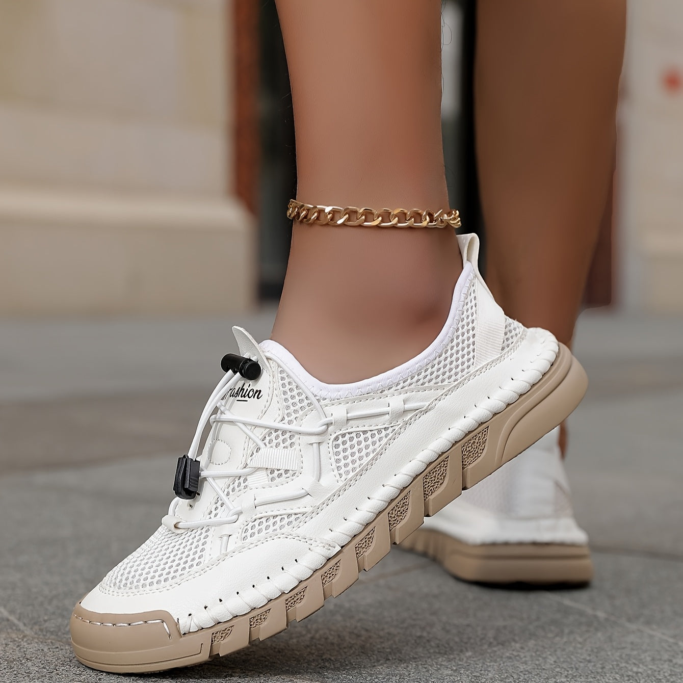 ELARA™ – La chaussure de confort respirante