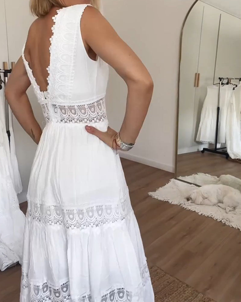 ALYSSA | Robe Midi Sans Manches avec Décolleté en V et Détails en Dentelle Délicate