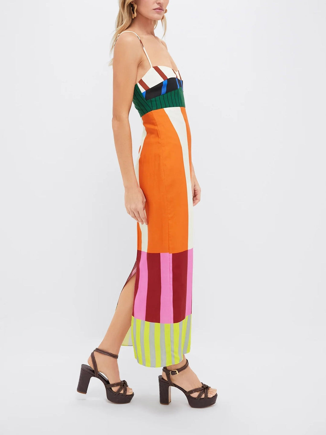 VITTORIA | Robe Longue Fleurie avec une Coupe Épousant pour les Jours Ensoleillés