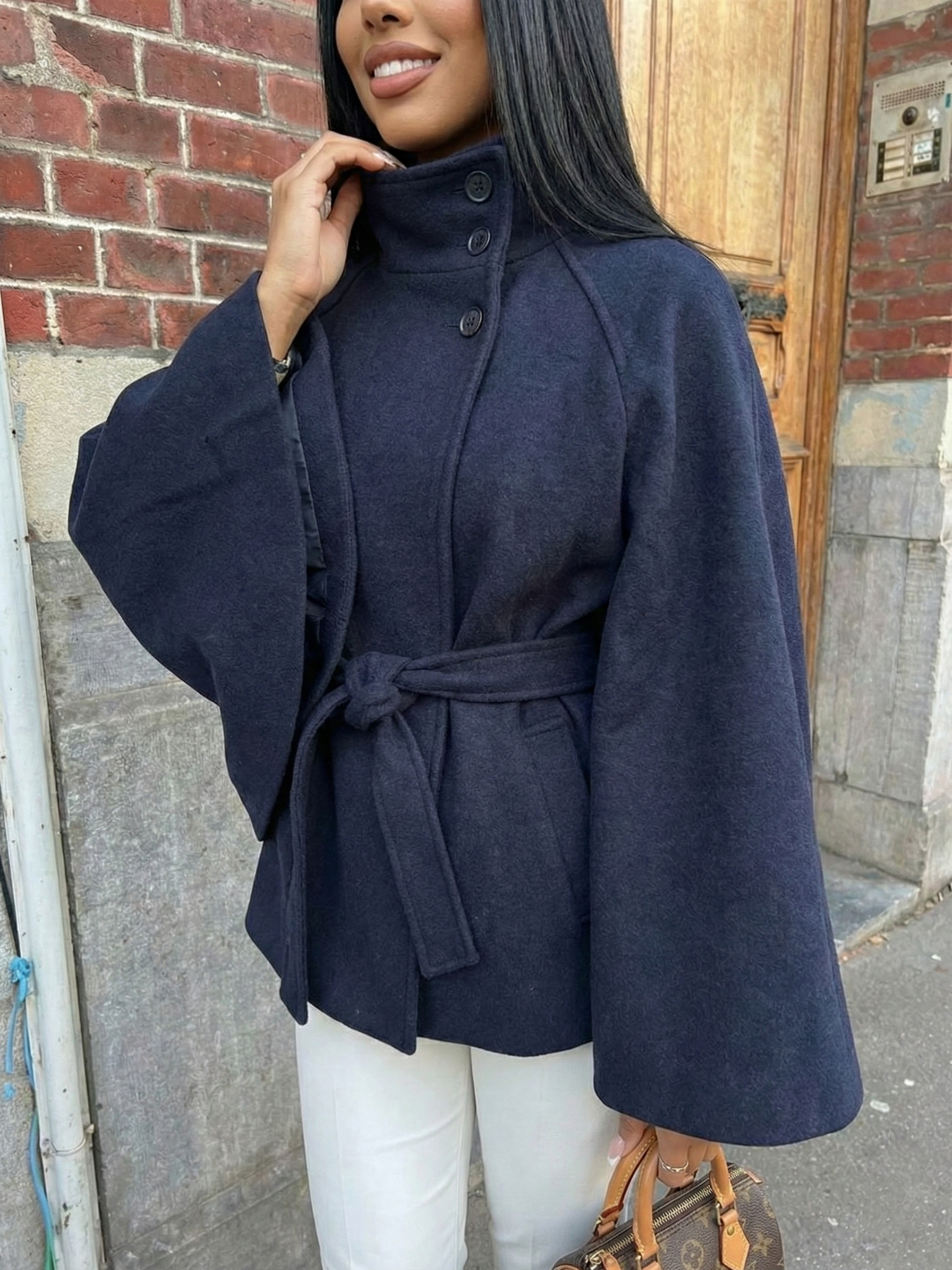 Chloe™ | Veste Cape à Col Montant avec Ceinture