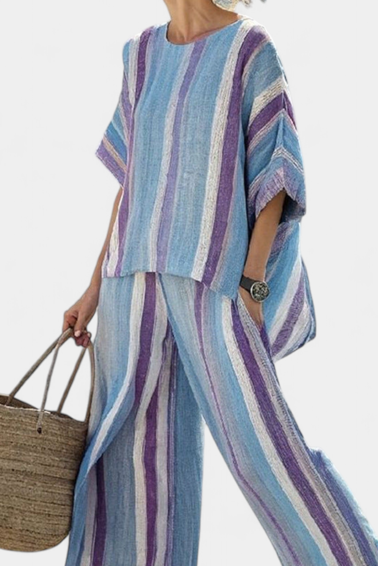 Ginevra — Haut élégant en ton mauve pastel et pantalons en lin à rayures