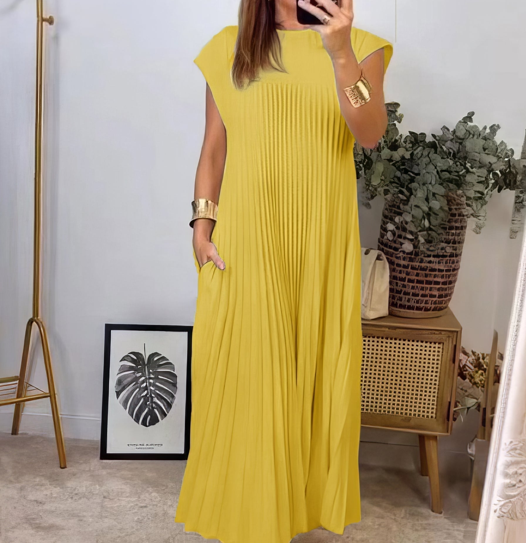 ELEONORA | Robe Plissée Sans Manches, Élégante et Intemporelle