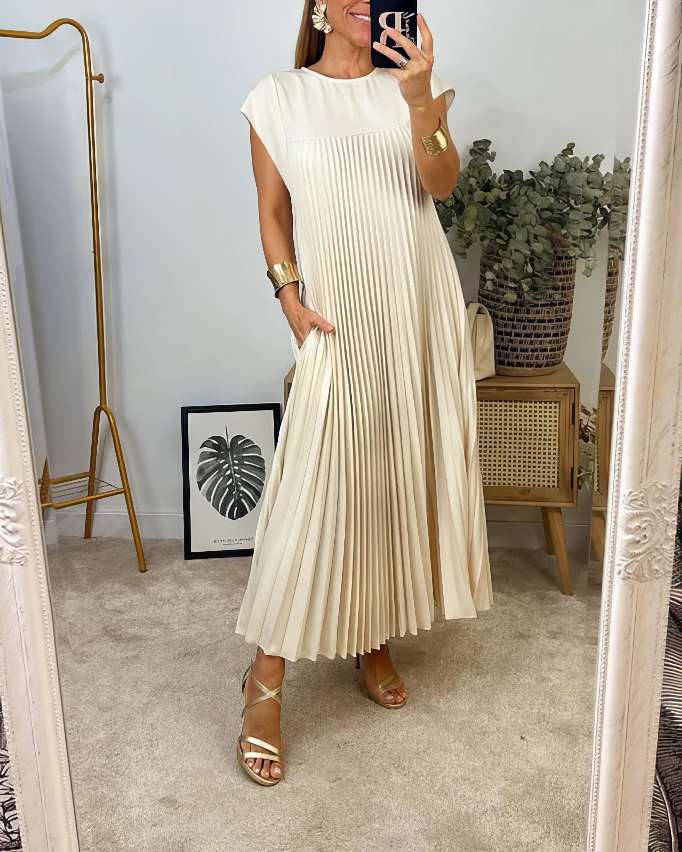 ELEONORA | Robe Plissée Sans Manches, Élégante et Intemporelle